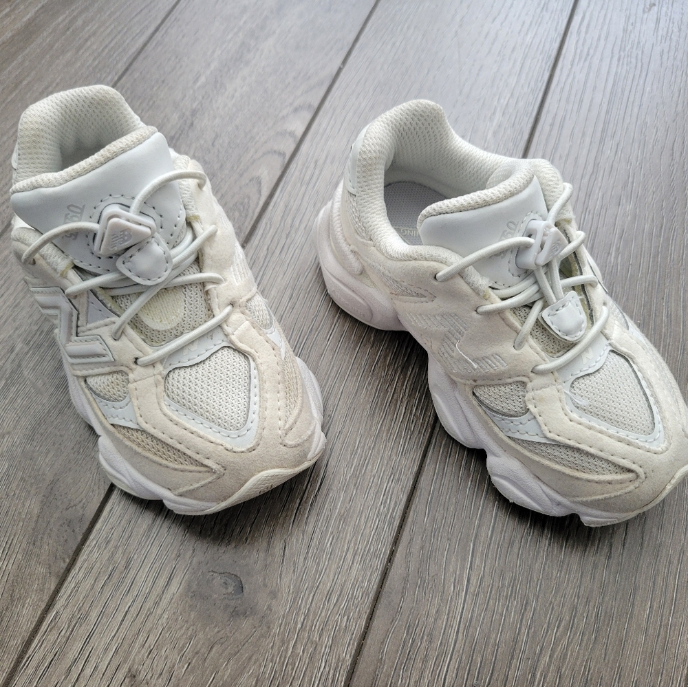 KIDS All White Balance 9060 7C